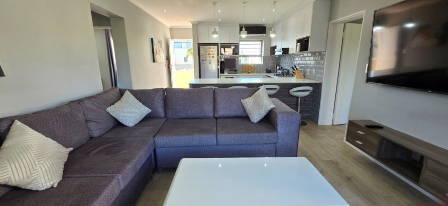 To Let 3 Bedroom Property for Rent in Vredekloof Western Cape